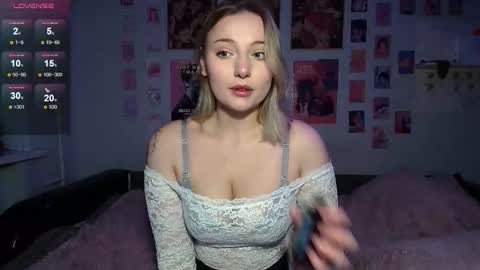 Missi online show from March 19, 2026, 5:11 am