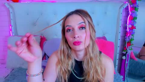 Snapshot of melissa_walker_ chatting on February 27, 2025, 6:42 pm Meli online show from February 27, 2025, 6:42 pm