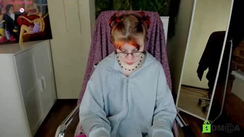 Snapshot of melissa_wells chatting on November 14, 2025, 3:44 pm Melissa online show from November 14, 2025, 3:44 pm