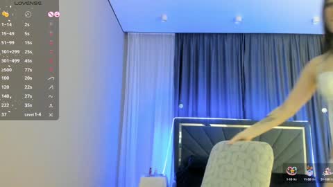 Snapshot of melissa_yamazaki chatting on February 3, 2025, 12:36 pm Lisaa online show from February 3, 2025, 12:36 pm