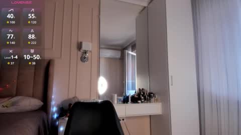 Snapshot of melissa_yamazaki chatting on November 27, 2025, 5:42 am Lisaa online show from November 27, 2025, 5:42 am