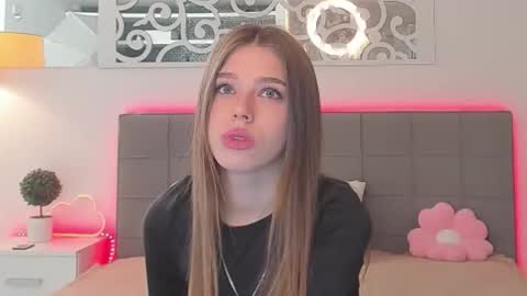 MelissaCrayzy online show from April 26, 2026, 5:49 am