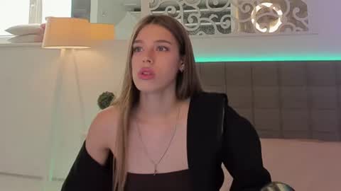 Snapshot of melissacrayzy chatting on June 15, 2026, 5:31 am MelissaCrayzy online show from June 15, 2026, 5:31 am