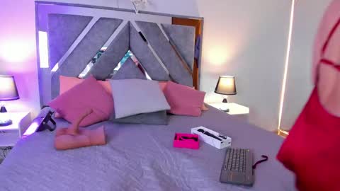 Snapshot of melissahill__ chatting on June 8, 2026, 7:14 pm Meli online show from June 8, 2026, 7:14 pm