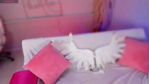 M E L I S S A  online show from February 14, 2026, 12:13 pm