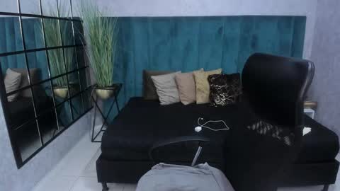 MELISSA online show from February 2, 2026, 10:30 pm