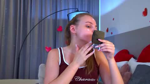 Snapshot of melissamelrey chatting on July 9, 2026, 7:56 am MelissaBerry online show from July 9, 2026, 7:56 am