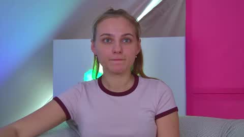 Snapshot of melissamelrey chatting on July 10, 2026, 8:29 am MelissaBerry online show from July 10, 2026, 8:29 am