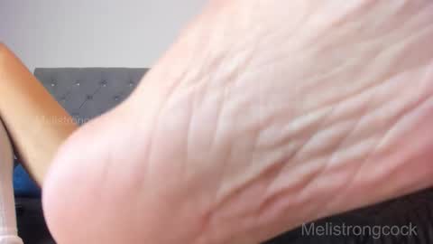 Snapshot of melistrongcock chatting on November 9, 2025, 10:19 pm Meli online show from November 9, 2025, 10:19 pm