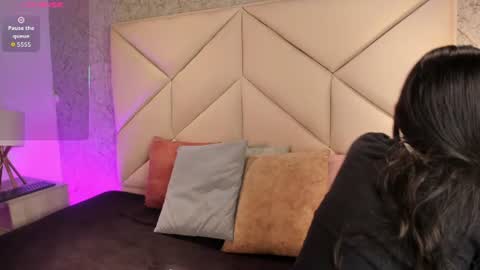 Snapshot of mell_muller chatting on June 11, 2026, 12:03 pm Mell online show from June 11, 2026, 12:03 pm