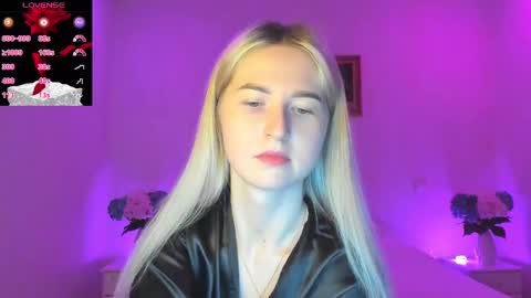 Mellina online show from March 3, 2025, 9:05 pm