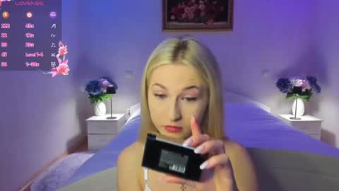Mellina online show from May 10, 2026, 6:57 pm