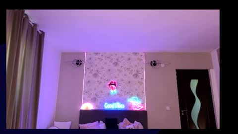 Snapshot of mellisaangel chatting on July 25, 2026, 7:28 am MellisaAngel online show from July 25, 2026, 7:28 am