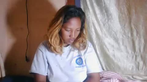 Snapshot of mellissia02 chatting on May 19, 2026, 2:51 am mellissa online show from May 19, 2026, 2:51 am