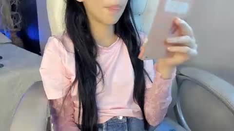 Snapshot of mellove_ chatting on August 8, 2026, 4:36 am Mel online show from August 8, 2026, 4:36 am