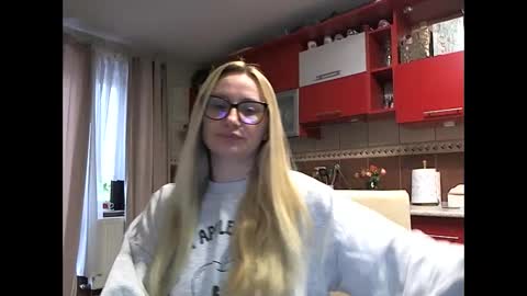 Melly online show from February 11, 2026, 7:24 am