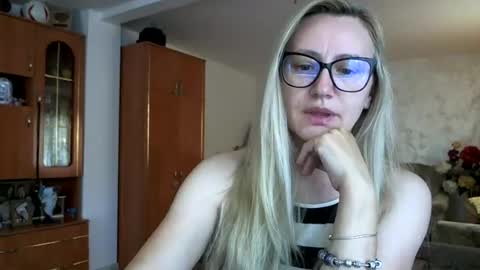 Melly online show from June 27, 2026, 6:40 am