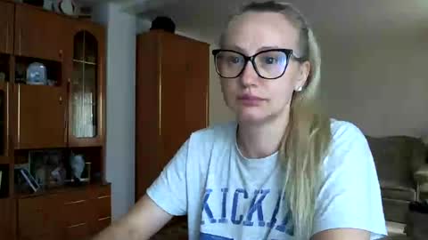Melly online show from June 29, 2026, 7:36 am