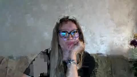 Melly online show from July 21, 2026, 8:38 am
