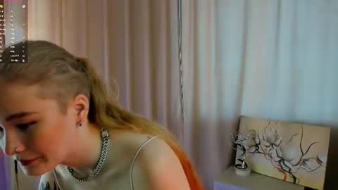 melodievejar online show from July 3, 2026, 4:30 am