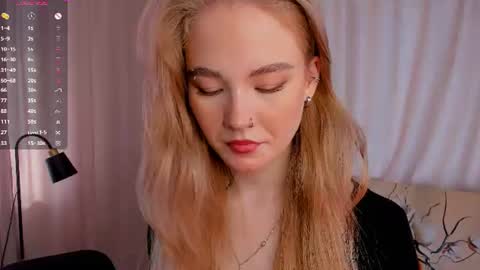 melodievejar online show from July 7, 2026, 4:26 am