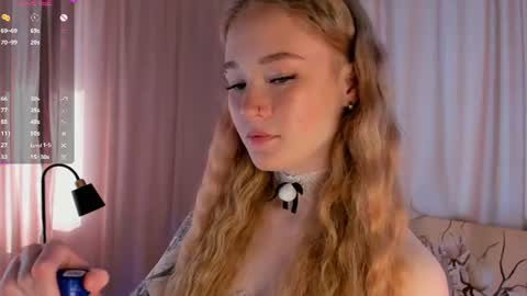 melodievejar online show from July 22, 2026, 4:48 am