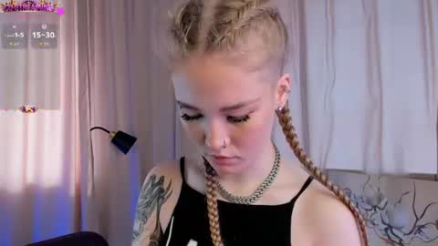melodievejar online show from August 2, 2026, 4:22 am