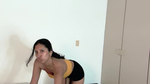 Snapshot of melody24_ chatting on March 7, 2025, 2:01 pm melody24_ online show from March 7, 2025, 2:01 pm