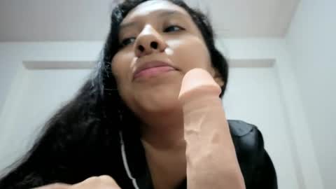 Snapshot of melody24_ chatting on June 3, 2026, 4:23 pm melody24_ online show from June 3, 2026, 4:23 pm