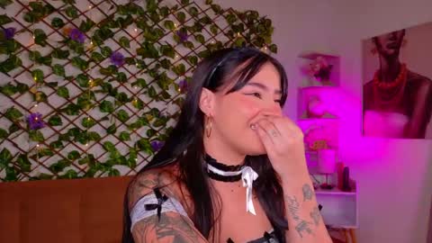 melody_cute10 online show from April 28, 2026, 2:00 pm
