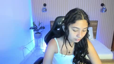 Snapshot of melody_flowers chatting on January 3, 2025, 12:08 pm Melody online show from January 3, 2025, 12:08 pm