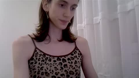 Snapshot of melody_gepards chatting on December 15, 2025, 6:56 pm Melody online show from December 15, 2025, 6:56 pm