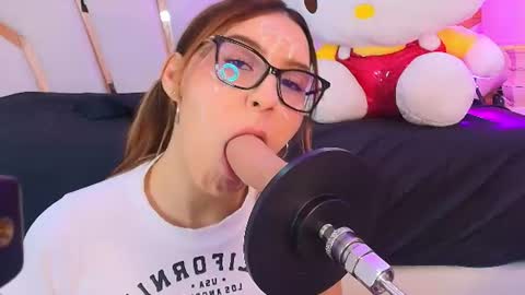 Melody online show from July 28, 2026, 3:21 pm