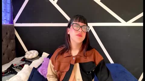 Snapshot of melodydreams1520 chatting on October 2, 2025, 7:43 pm melodydreams1520 online show from October 2, 2025, 7:43 pm