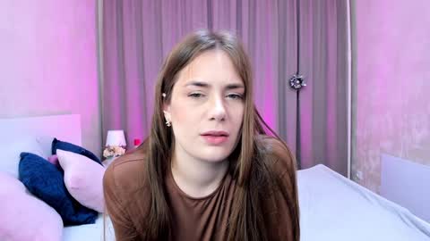 Snapshot of melodyhudson chatting on December 16, 2024, 10:08 am Melody online show from December 16, 2024, 10:08 am