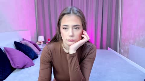 Snapshot of melodyhudson chatting on February 3, 2025, 8:02 am Melody online show from February 3, 2025, 8:02 am