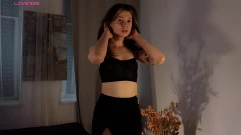 Snapshot of melodykey_x chatting on February 12, 2025, 5:48 pm melody online show from February 12, 2025, 5:48 pm