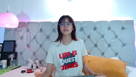 Snapshot of melodymansson chatting on January 6, 2025, 8:28 pm Luisa Castro online show from January 6, 2025, 8:28 pm