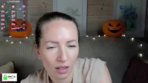 Snapshot of melodyys chatting on October 30, 2025, 3:46 pm Melody My schedule this week Wednesday Thursday Sunday online show from October 30, 2025, 3:46 pm