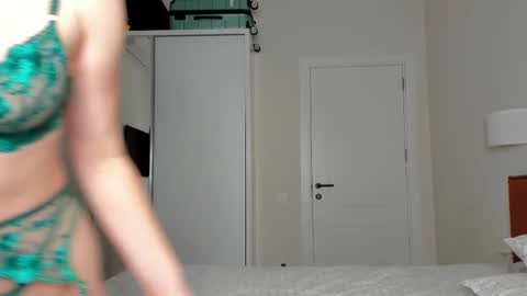 Snapshot of melon_mussy chatting on February 13, 2025, 3:35 pm melon_mussy online show from February 13, 2025, 3:35 pm