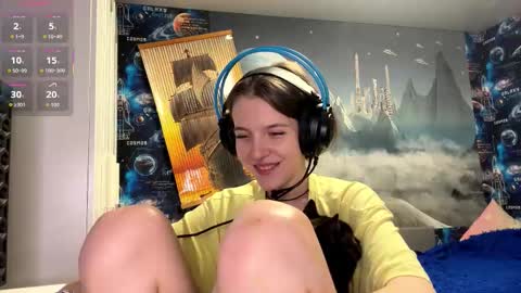 Hi Im Aria 18 years old online show from December 14, 2025, 3:06 pm