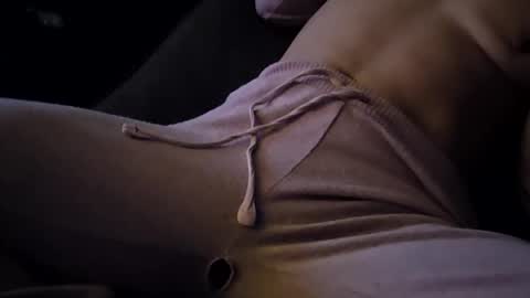 meloubynight online show from February 1, 2026, 8:40 pm