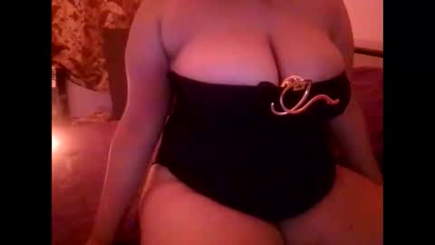 Snapshot of meltednorth6 chatting on November 22, 2025, 6:07 pm Merry online show from November 22, 2025, 6:07 pm