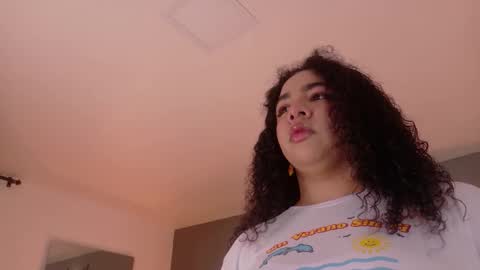  Memphis Williams  online show from November 5, 2025, 3:17 am