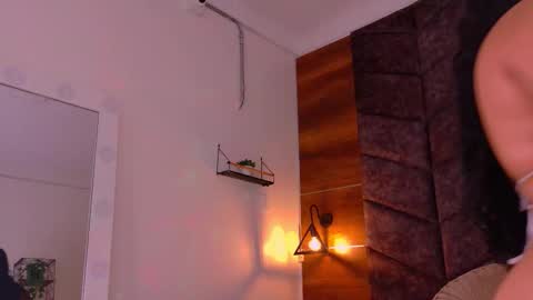  Memphis Williams  online show from December 20, 2025, 3:02 am