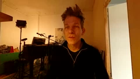 Snapshot of men2024again chatting on February 21, 2025, 10:50 am Andres online show from February 21, 2025, 10:50 am