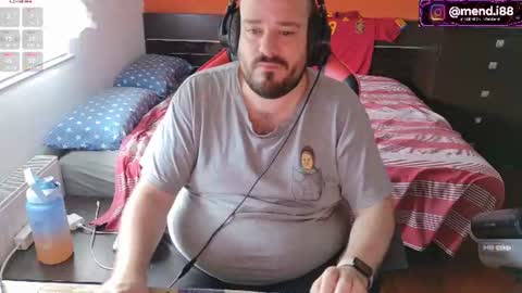 Snapshot of menditeta chatting on June 29, 2026, 3:34 pm menditeta online show from June 29, 2026, 3:34 pm