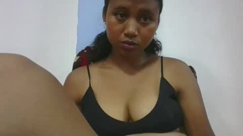 mendrika718601 online show from March 5, 2026, 6:26 pm