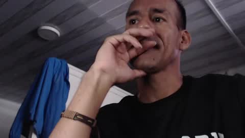 big brown online show from February 17, 2025, 8:36 pm