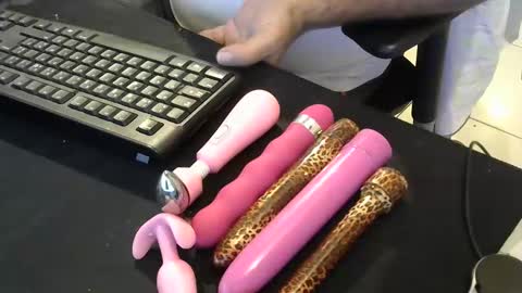 Snapshot of mentosgum chatting on September 28, 2025, 7:41 pm mentosgum online show from September 28, 2025, 7:41 pm